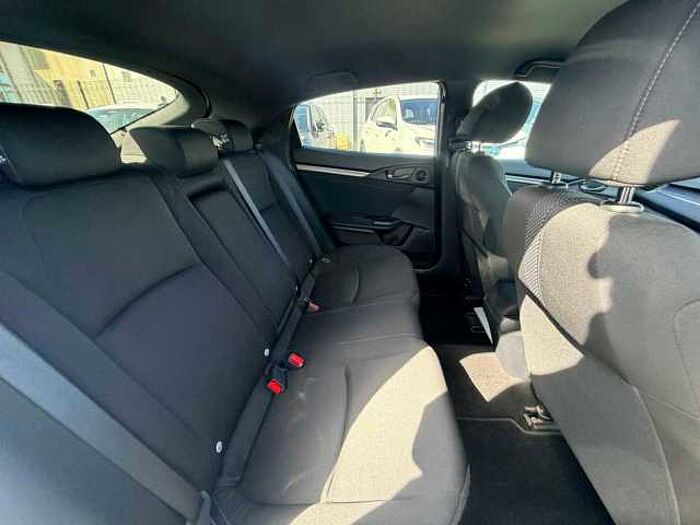 Honda Civic 1.0 VTEC Turbo 126 SR 5dr CVT 