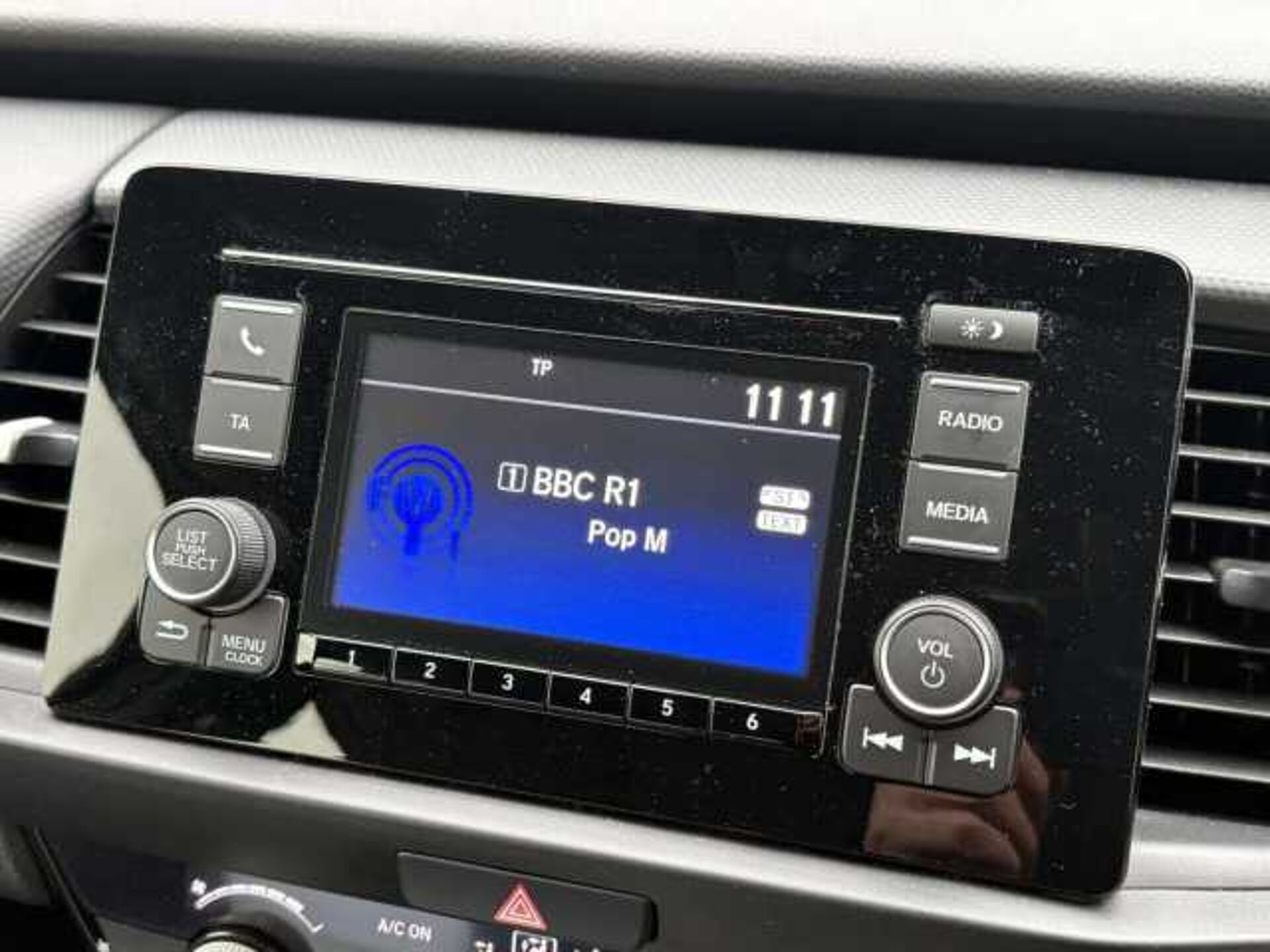 Honda Jazz 1.5 i-MMD Hybrid SE 5dr eCVT 